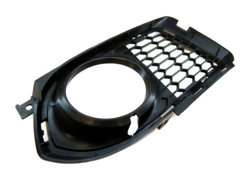nastarta.com-dyasna-reshetka-okolo-halogen-za-predna-m-technik-bronya-za-bmw-seriya-3-e92-e93-2006-2009-23.7200-32.jpg