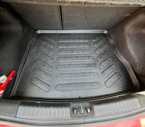 стелка за багажник Kia Ceed 06-12