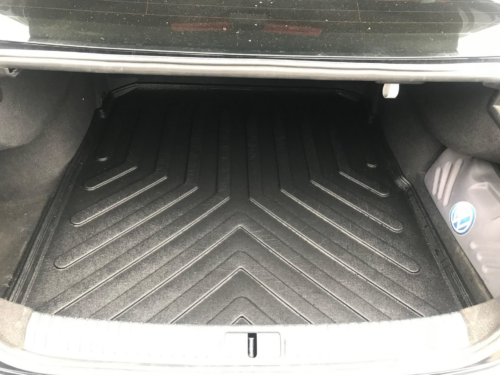 стелка за багажник VW Passat B8