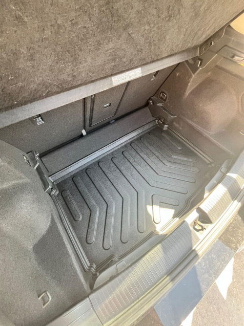 стелка за багажник VW T-Roc