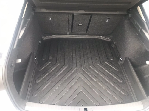 стелка за багажник Skoda Octavia 4