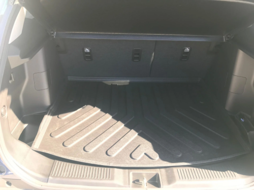 стелка за багажник Suzuki S-Cross