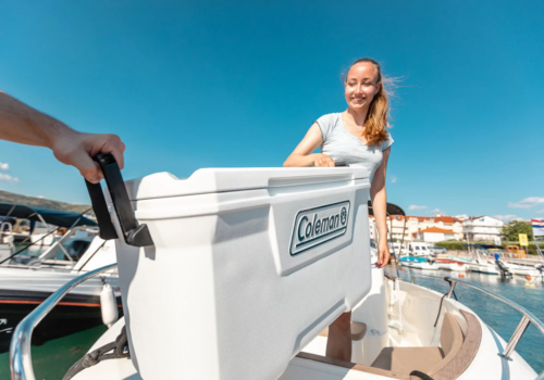 голяма хладилна чанта coleman 100QT